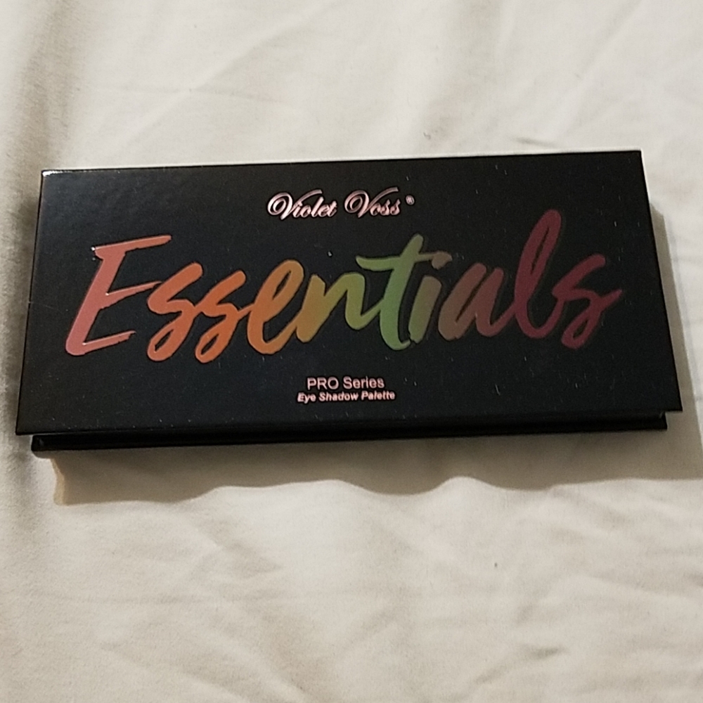 Violet Voss makeup palette